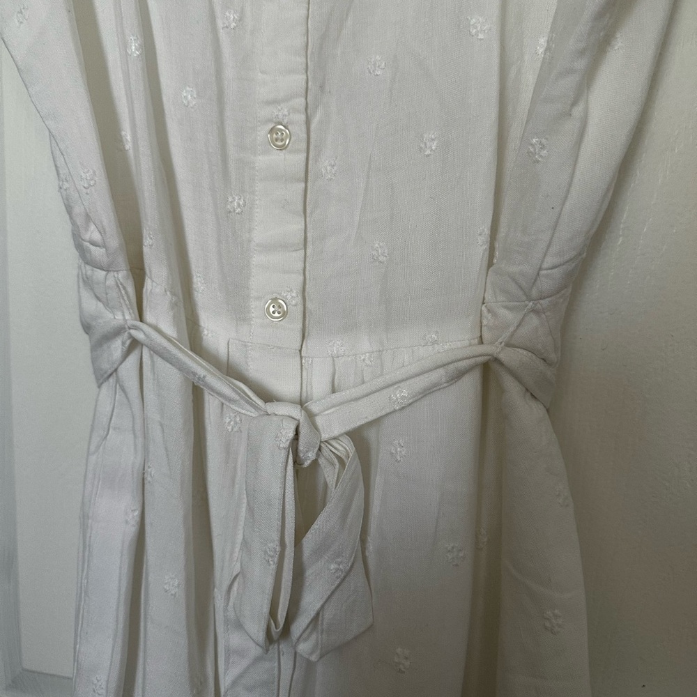 BNWOT Old Navy White Eyelet Midi Dress - Picture 4 of 9